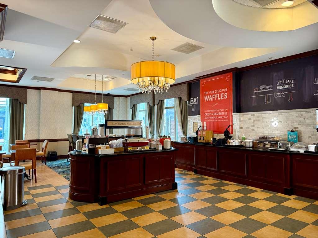 แฮมป์ตันอินน์ อเล็กซานเดรีย-โอลด์ทาวน์/คิงสตรีท เมโทร ร้านอาหาร รูปภาพ